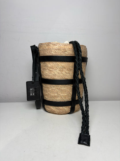 Women's Altuzarra Small Watermill Beige Woven Straw Black Leather Pre-Owned Bucket Bag