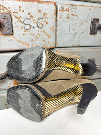 W Shoe Size 38.5 Chanel Khaki, Black Heels