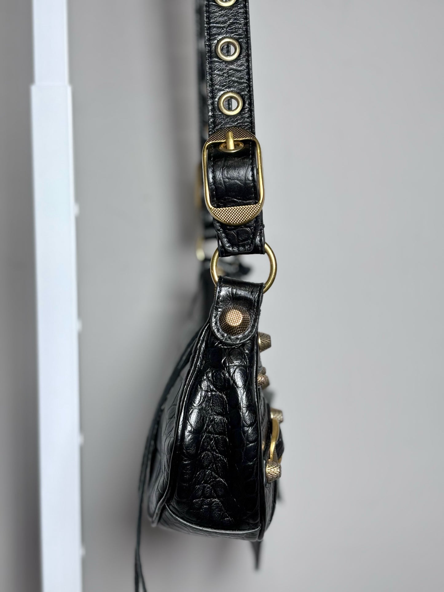 Balenciaga La Cagole XS Arena Lambskin Black Aged Hardware NWT Pre-owned Bag