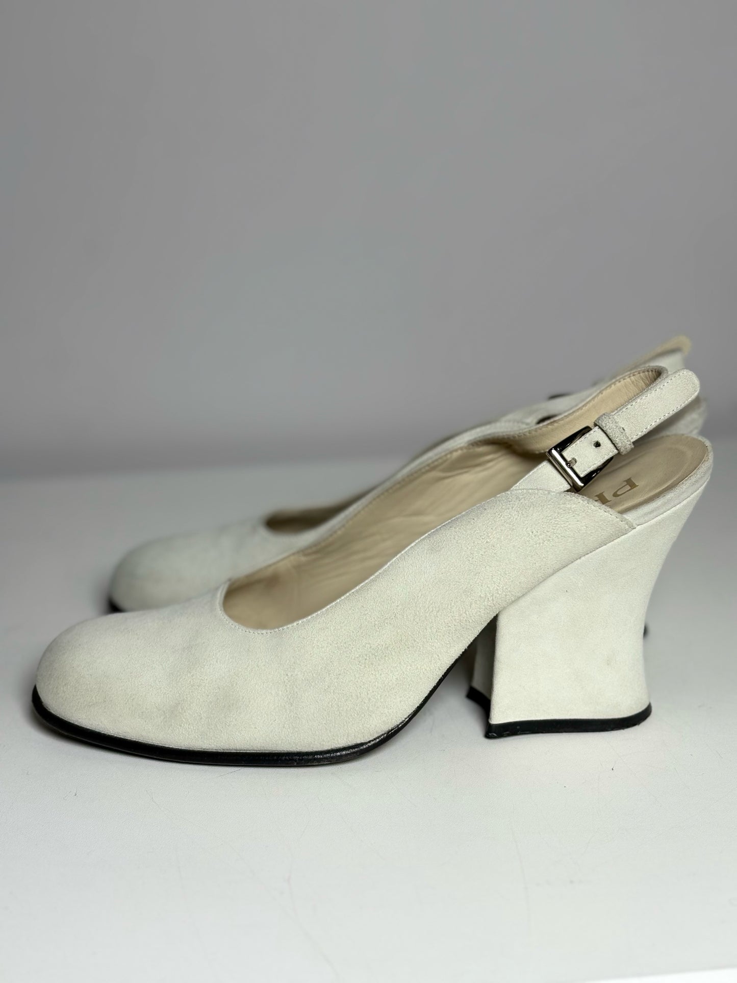 W Shoe Size 38 (8.5 US) Prada Bone/Cream Suede Curved Block Heel