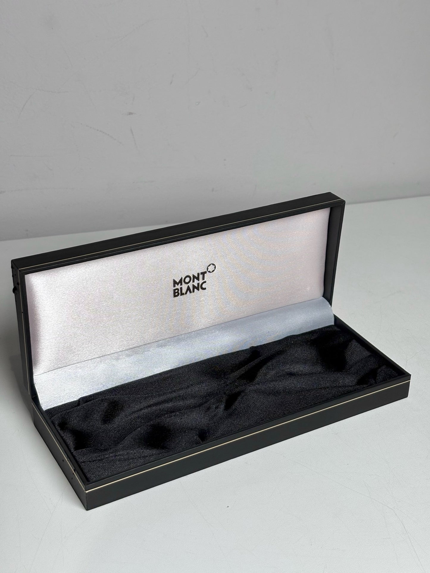 Men's Accessories Mont Blanc Black, Silver Platinum Pre-owned Pen