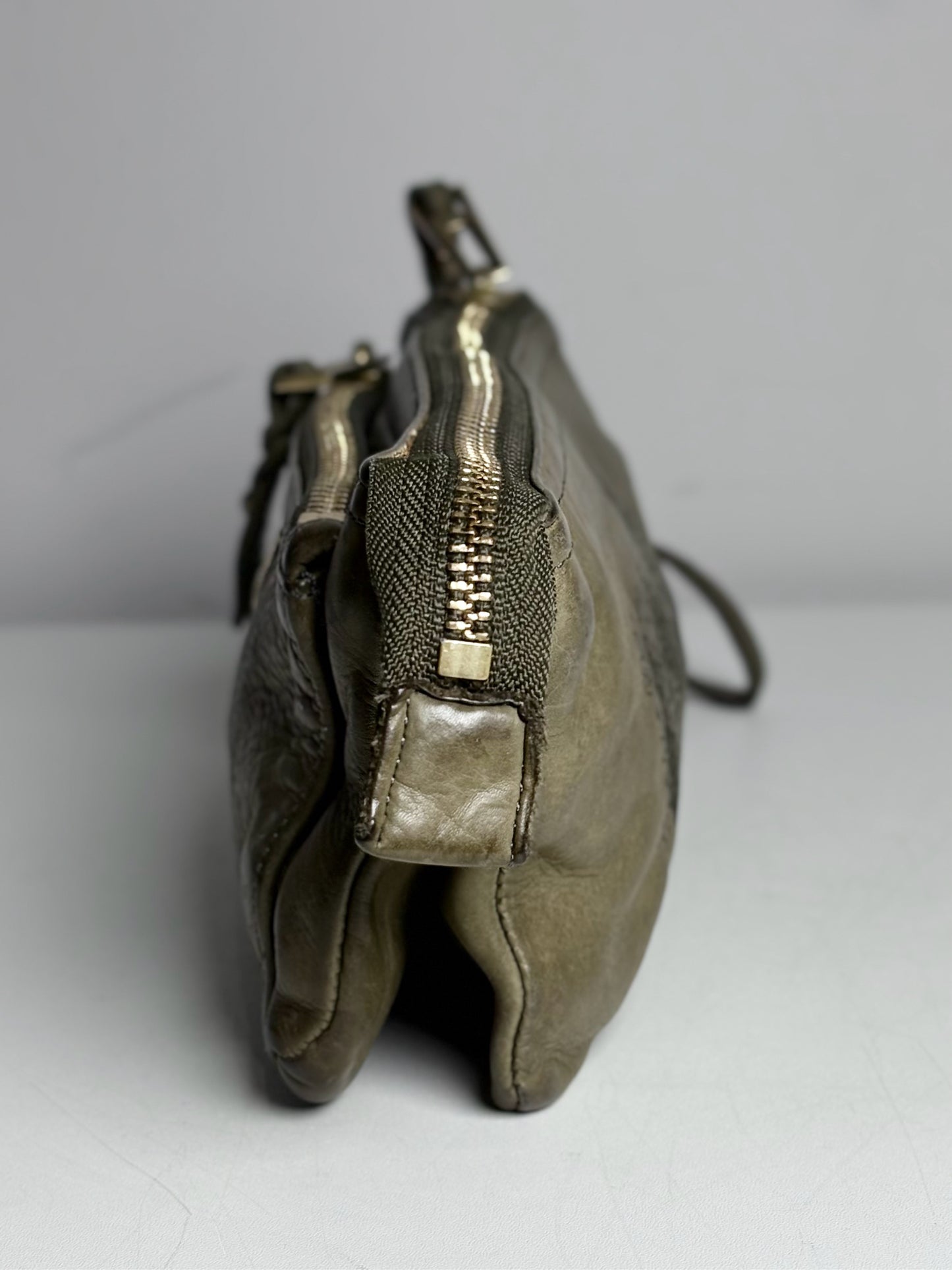 Zadig & Voltaire 100% Leather Pre-owned Charcoal Rock Clutch Purse