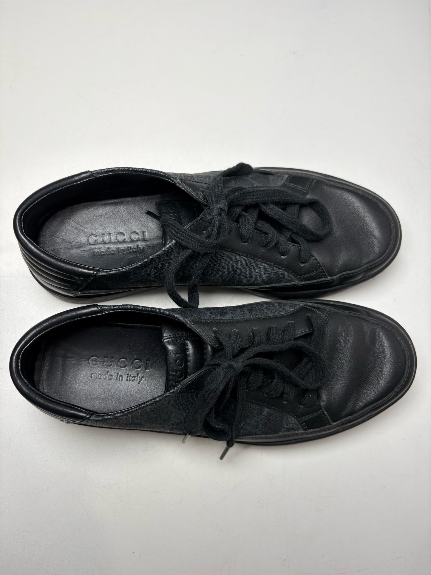 Men's Size 6.5 Authentic Gucci GG Canvas Low Grey & Black Monogram Pre-Owned Sneakers