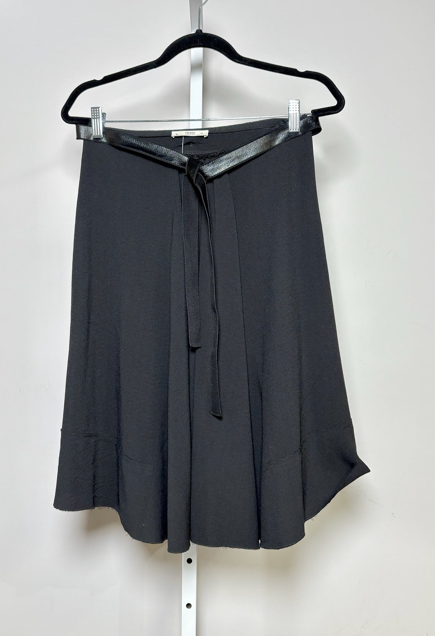 Women Size 42 ( 6 US) Prada Black A-line Flowy Skirt