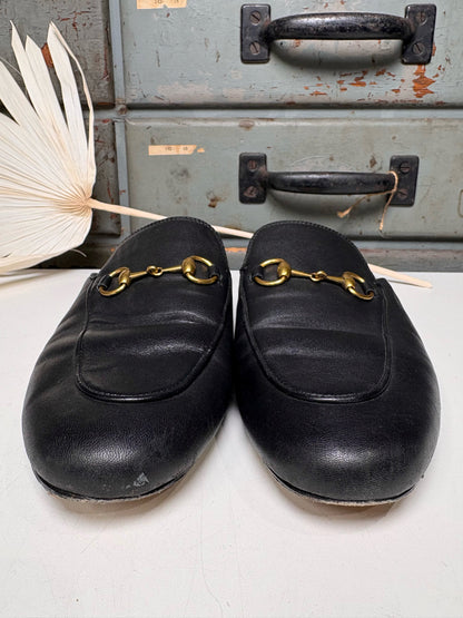 W Shoe Size 38 (7.5 - 8) Gucci Black Leather Slip-ons
