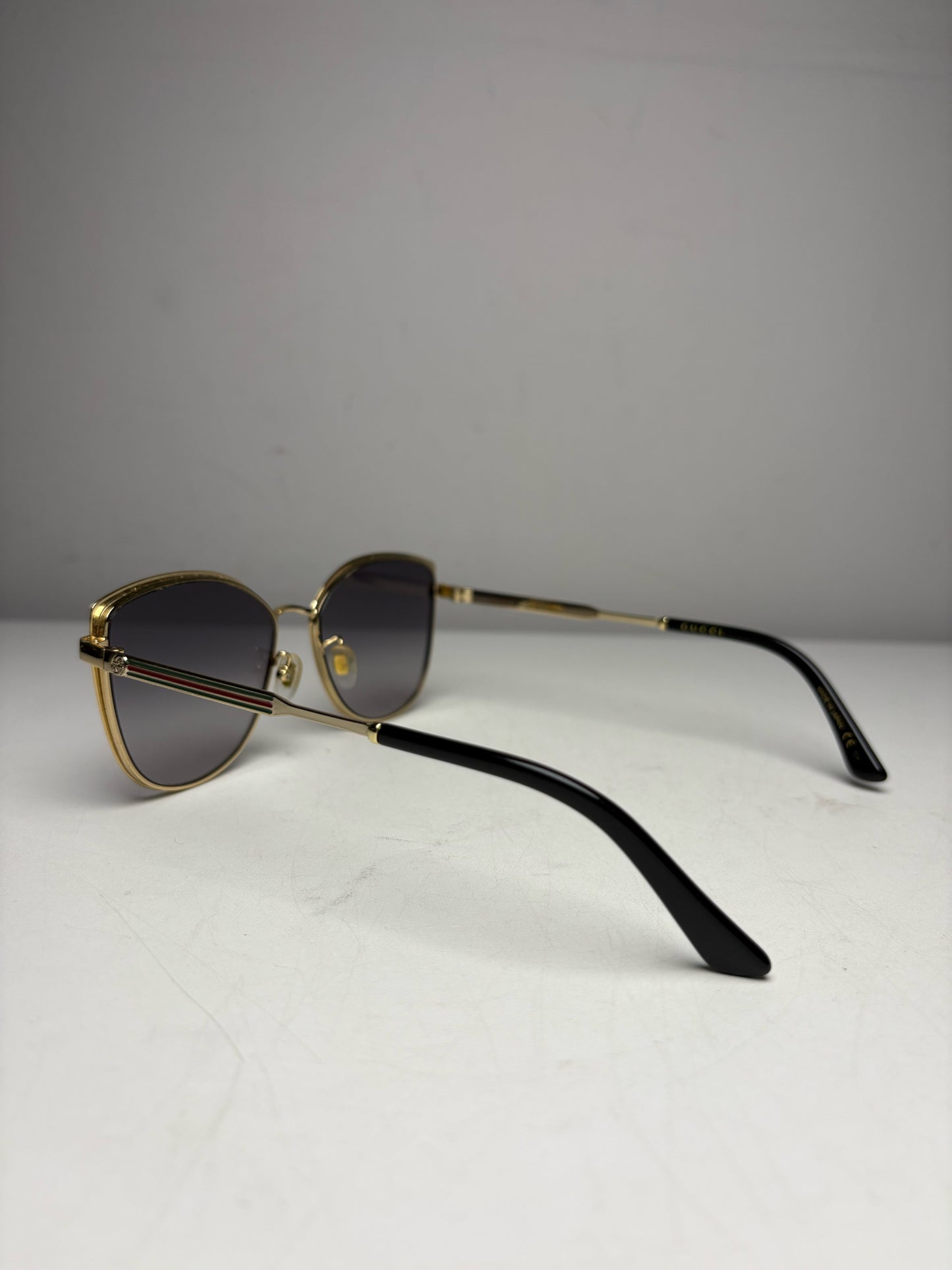 Women's Gucci GG0589SK Black & Gold Metal Pre-Owned Cat-Eye Sunglasses