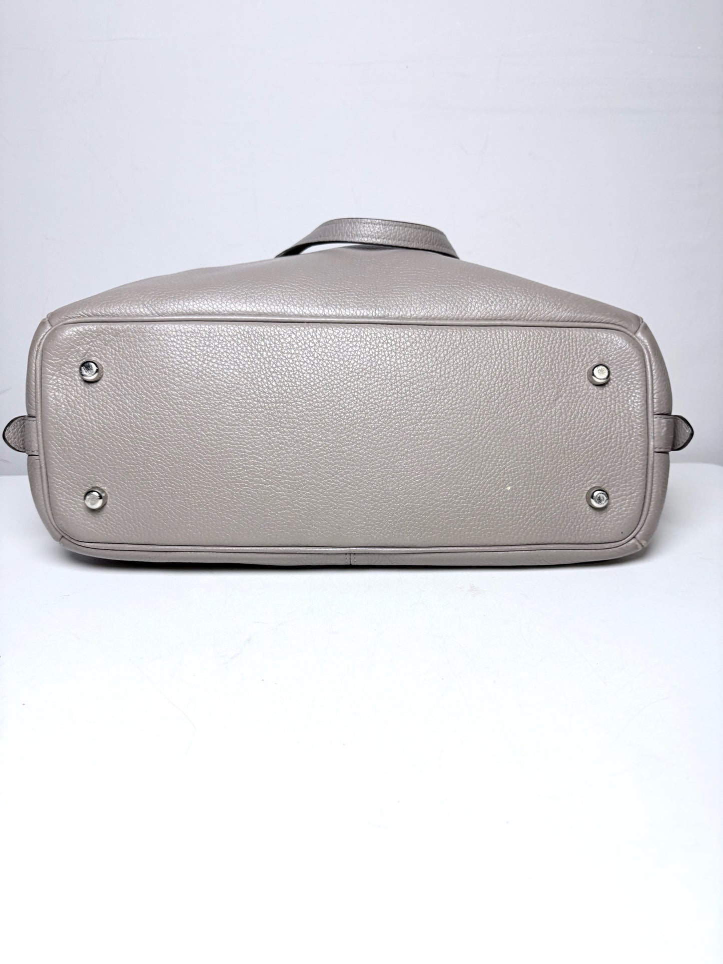 Women's Coach Primrose 37934 Taupe Pebble Leather Pre-Owned Medium Satchel Purse