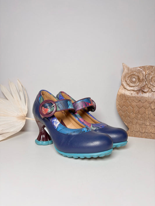 W Shoe Size 8 John Fluevog Blue Leather Cosmos Ceres Floral Padded Pump