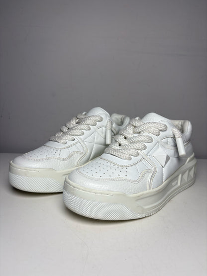 Women's Size 39 Valentino Garavani One Stud XL Nappa Leather Pre-Owned Sneakers