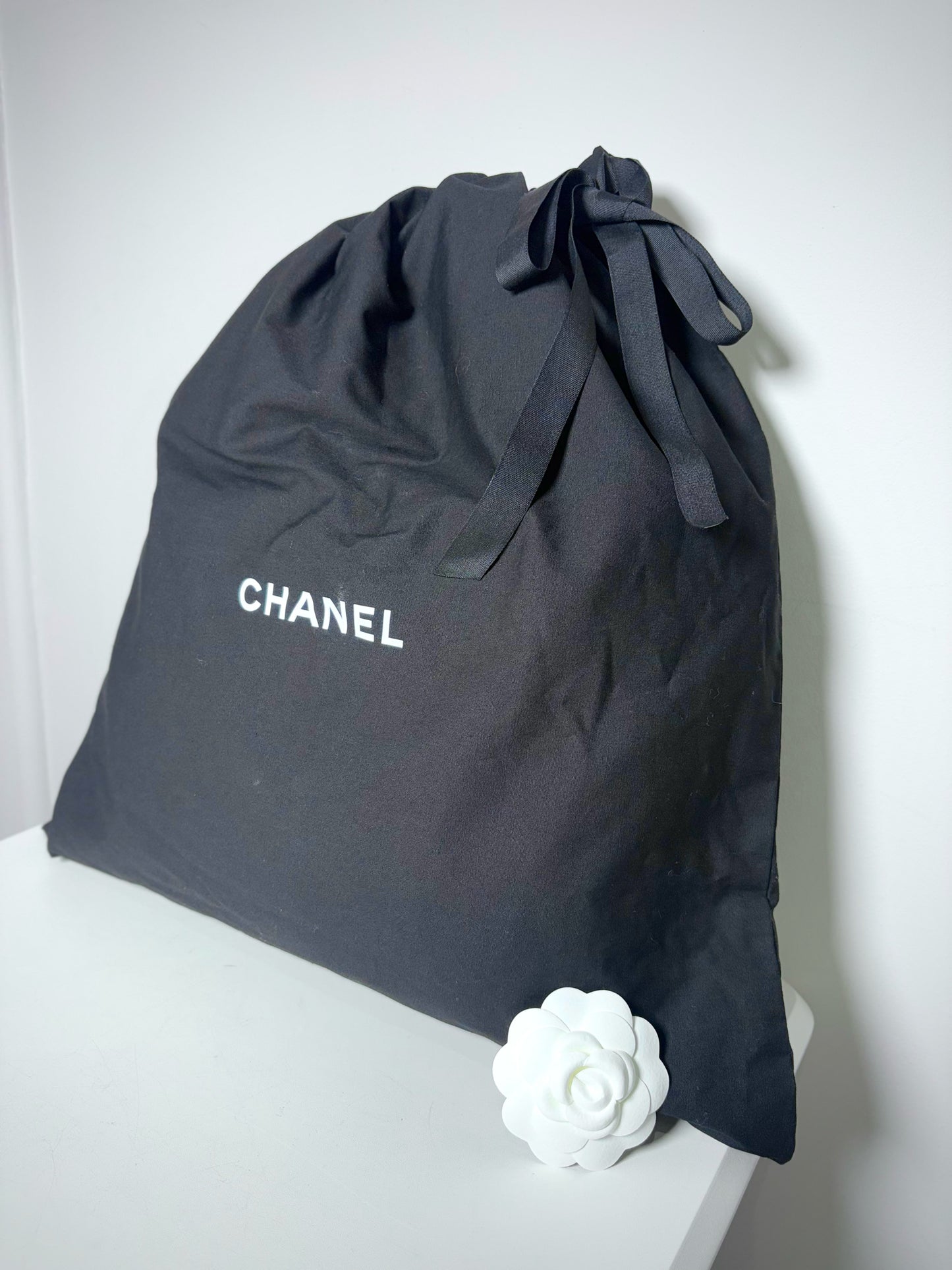 Chanel 22 Calfskin Leather Metallic Navy Blue Quilted Purse