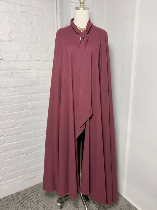 Women Size One Size Emanuel Ungaro Burgundy Solid Vintage Cape