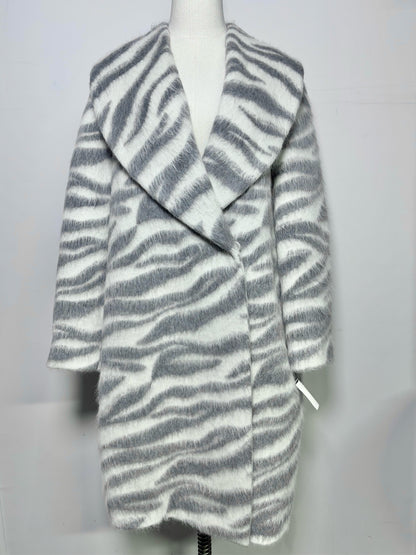 Women Size 10 Peserico White Zebra 50% Wool 49% Alpca 1% Nylon Coat
