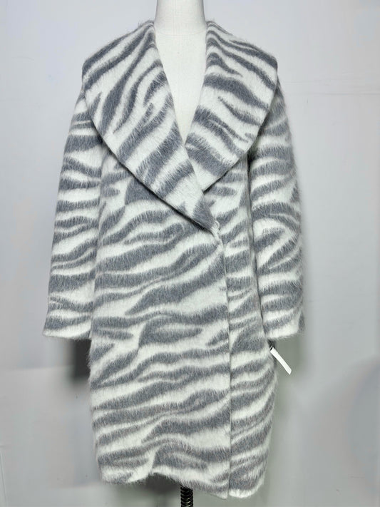 Women Size 10 Peserico White Zebra 50% Wool 49% Alpca 1% Nylon Coat