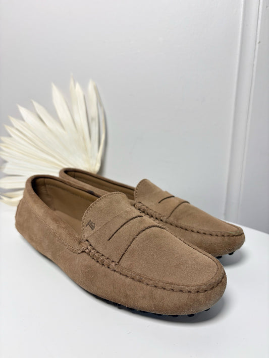 W Shoe Size 38.5 Tod's Camel Suede Pre-owned Loafers