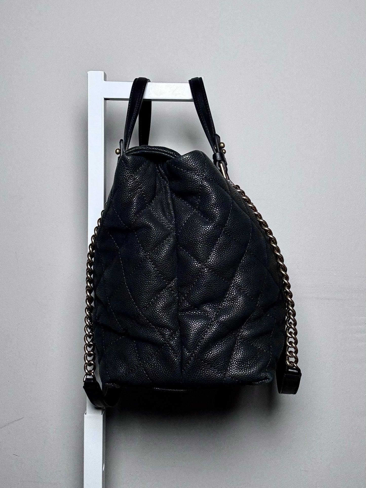 Leather Chanel Quilted Vintage Pre-owned Black Large Purse