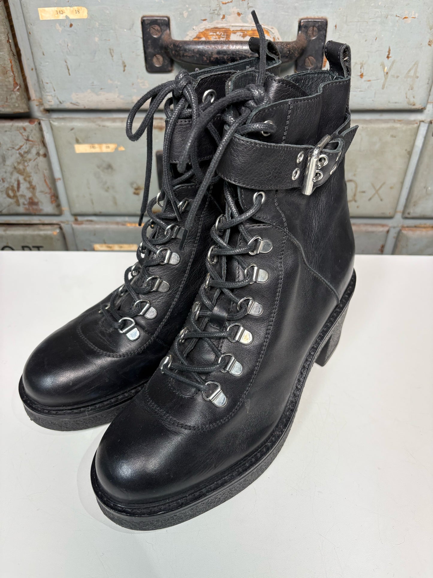 W Shoe Size 38 Janet Sport Black Leather Boots