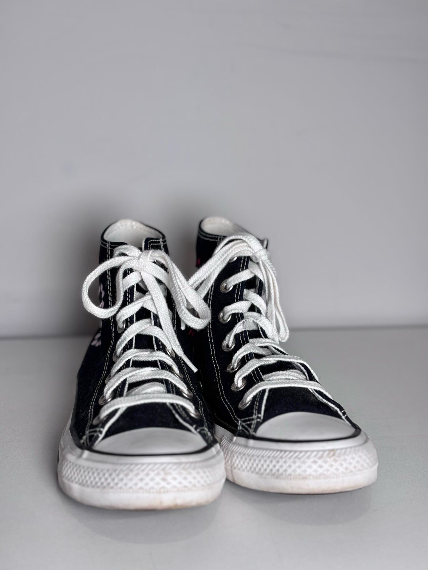 W Shoe Size 8 Converse Crafted With Love Black, Red Hearts Pre-owned Sneakers