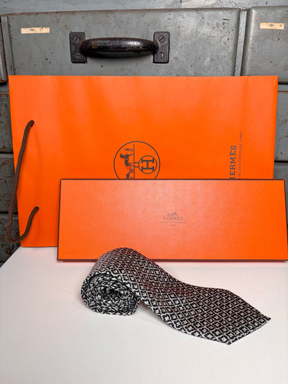 Hermes Black & White 100% Silk Leaves Men's Tie