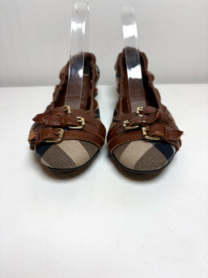 W Shoe Size 40 (10, US) Burberry multi brown Canvas, Leather Women's Flats