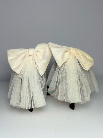 W Shoe Size 8.5 Antonio Melani x Born-Fifth Black Leather Suede Bow Back Heels