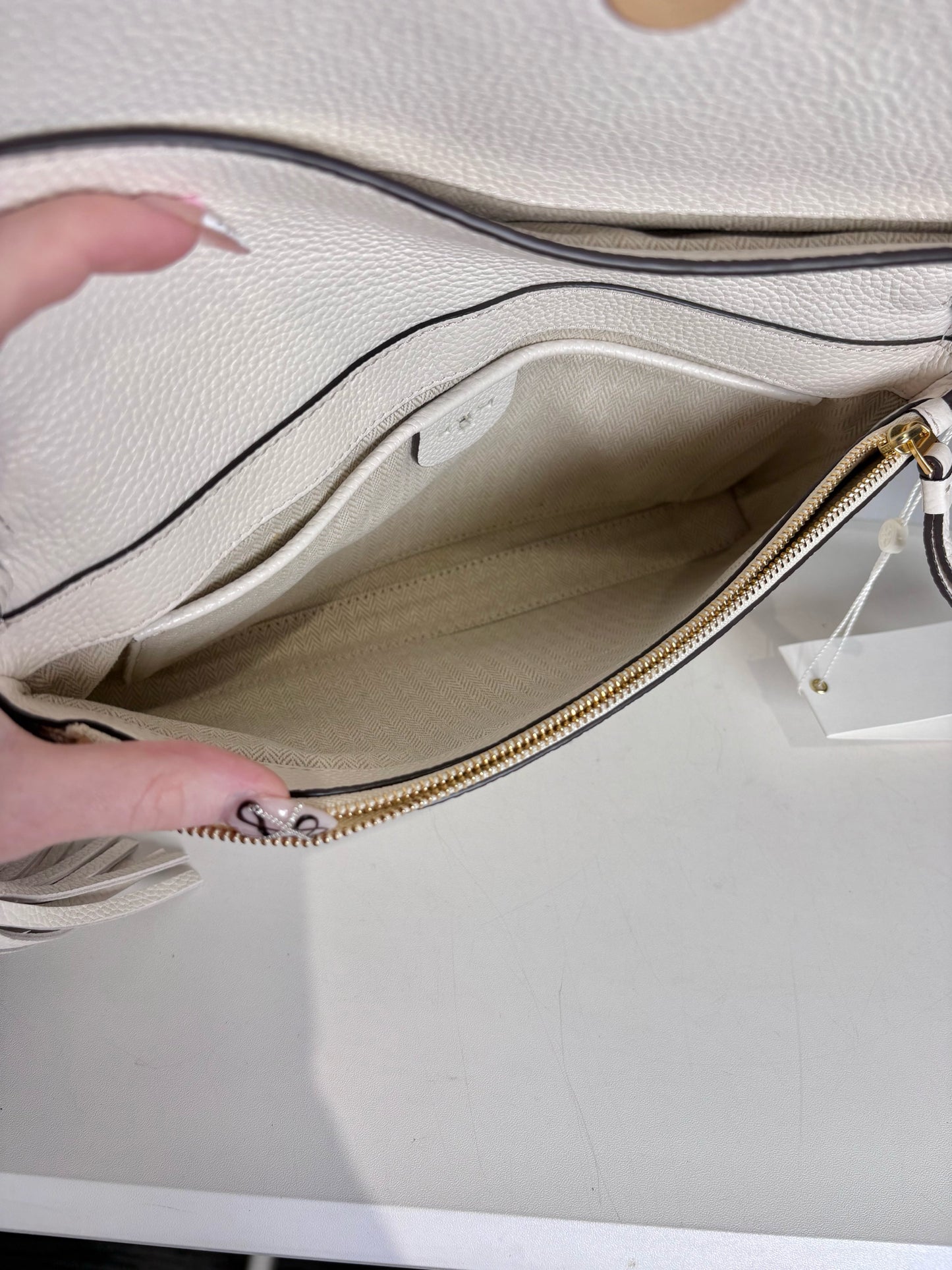 Women's Tory Burch McGraw Pebble Grain Leather Pre-owned, NWT Bone Cowhide Purse