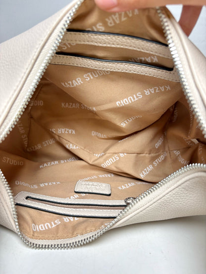 Women's Kazar Studio Cream Pebble Leather Pre-Owned Small Dumpling Purse