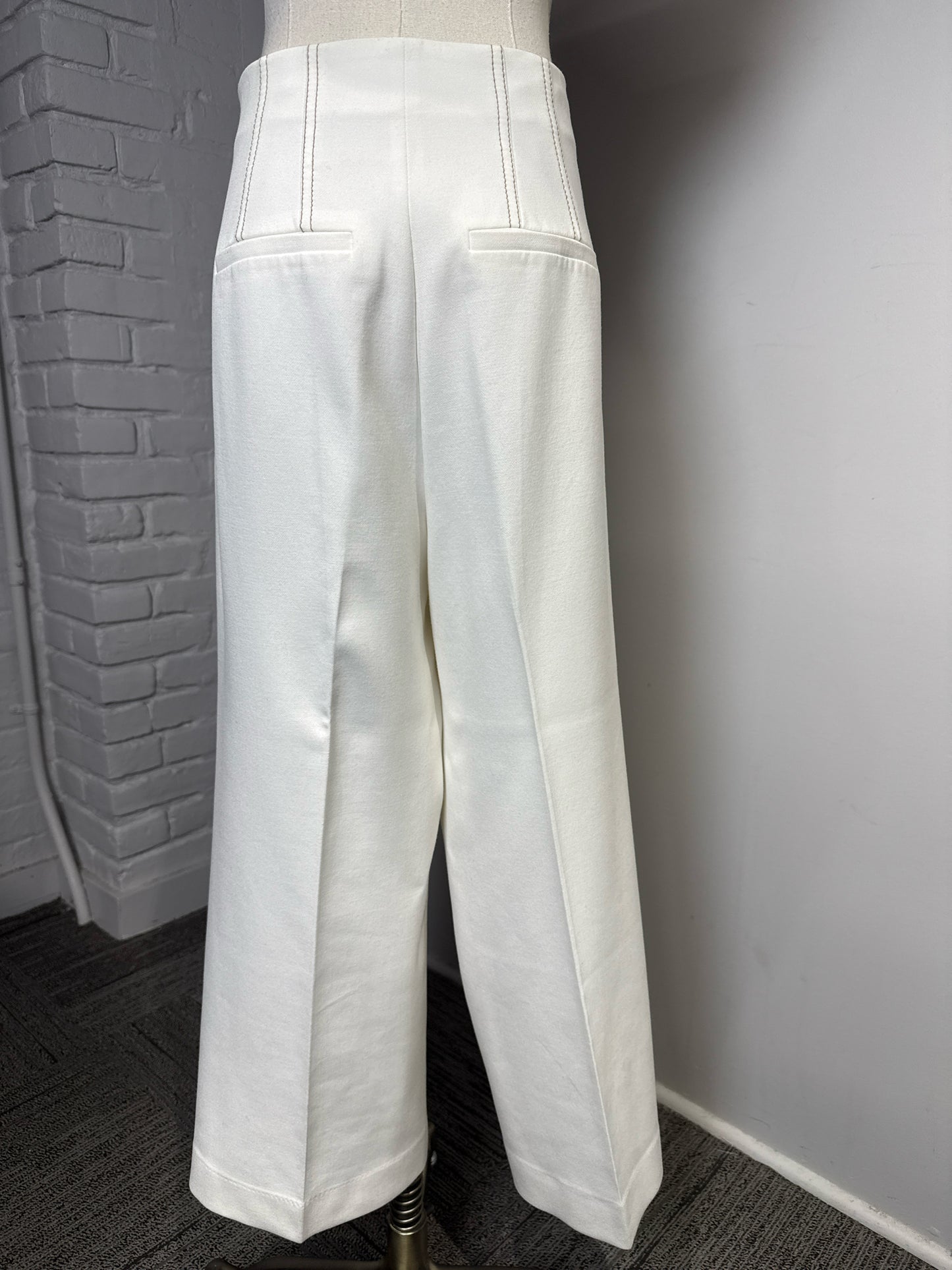 Women Size 8 Veronica Beard Cream Dickey Blazer + Wide Leg Pants