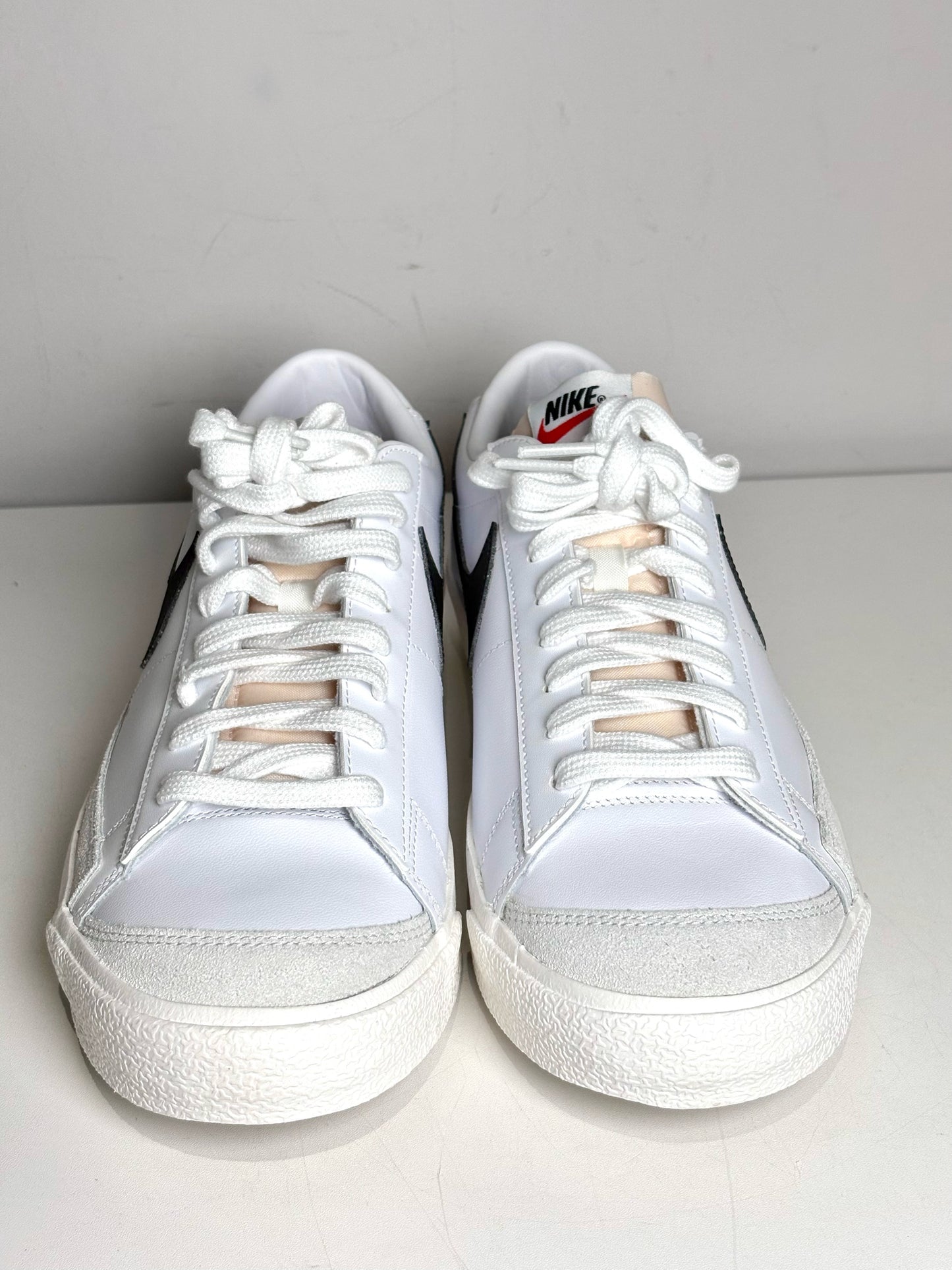 Nike White Leather Solid w/Swoosh Men's Pre-owned, NWT 11.5 Sneakers