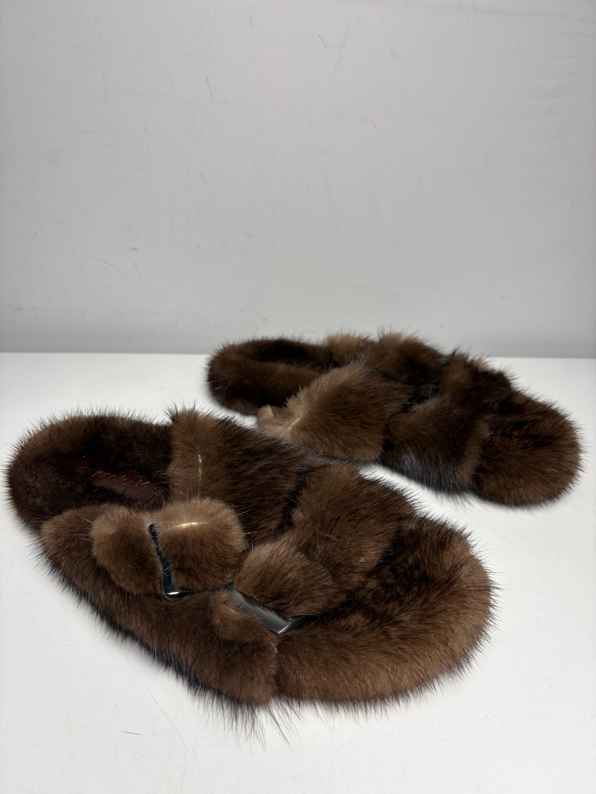 Women's Shoe Size 5 Jennifer Miller Dark Brown Mink NWT Pre-Owned Slippers
