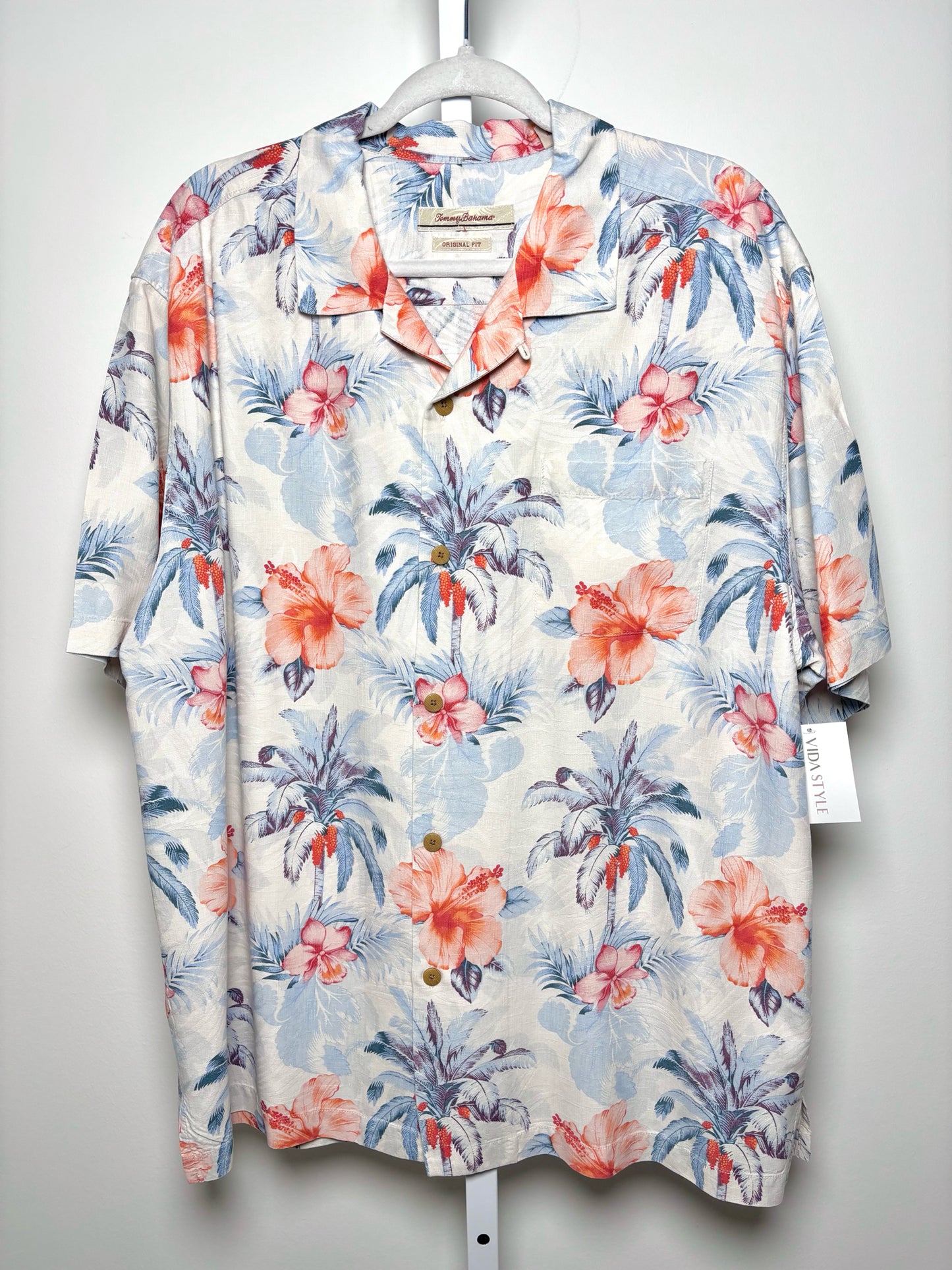 Mens Size XL/Tall Tommy Bahama Cream, Peach, Blue Silk Hawaiian/Tropical Shirt