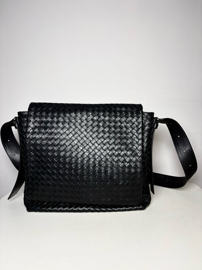 Bottega Veneta Woven Leather Pre-owned Black Calfskin Large Purse