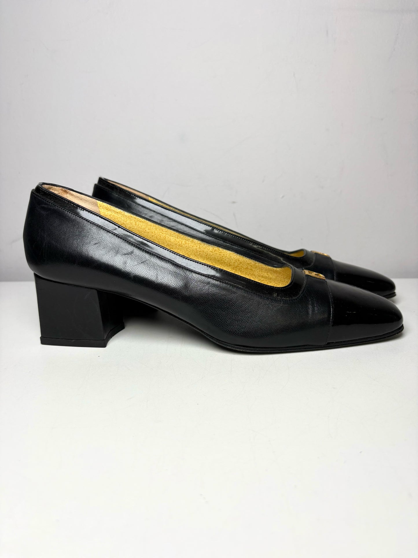 W Shoe Size 10 Fendi Black Leather Genuine Leather Women's Vintage Pump