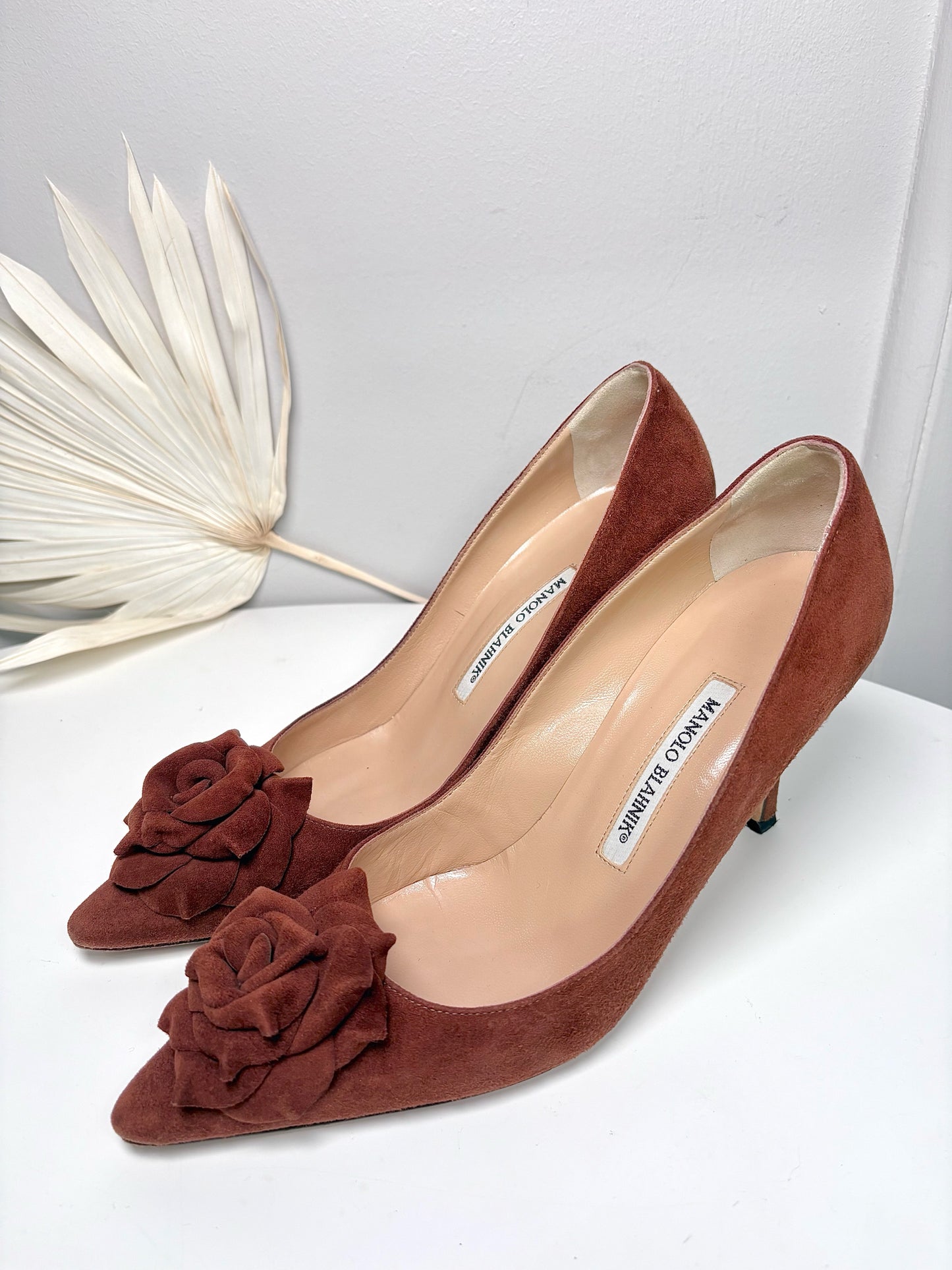 W Shoe Size 37.5 Manolo Blahnik Brown Leather Suede Heels
