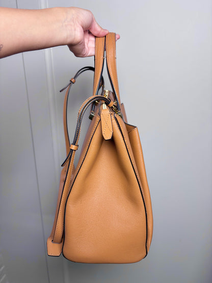 Lancel Solid Leather Camel Medium Purse