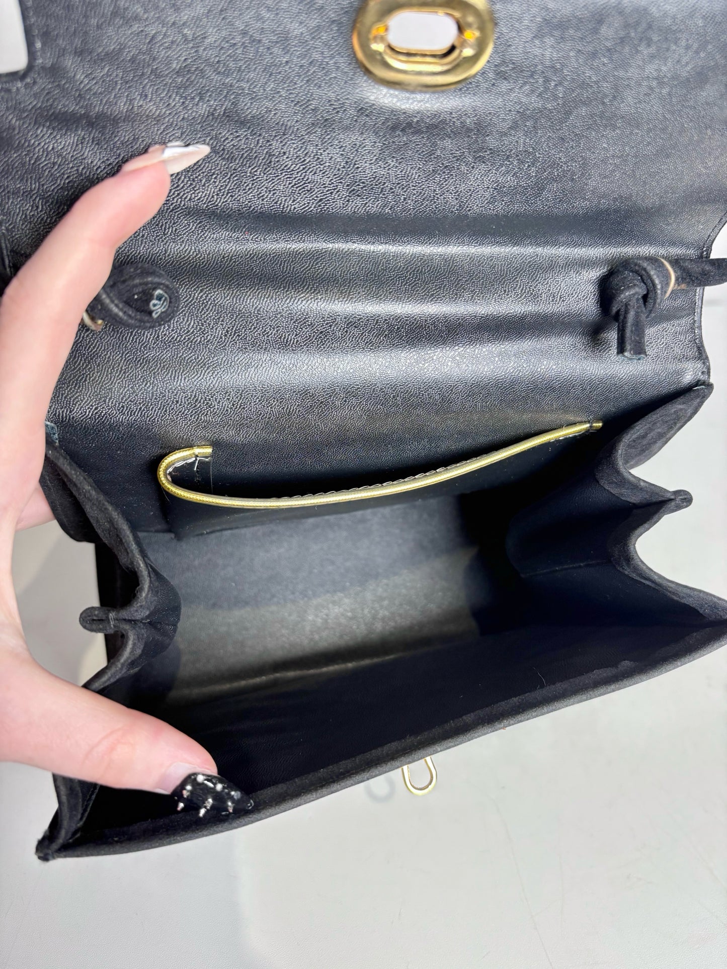 Cabrelli Black Suede Vintage Pre-owned Small Purse