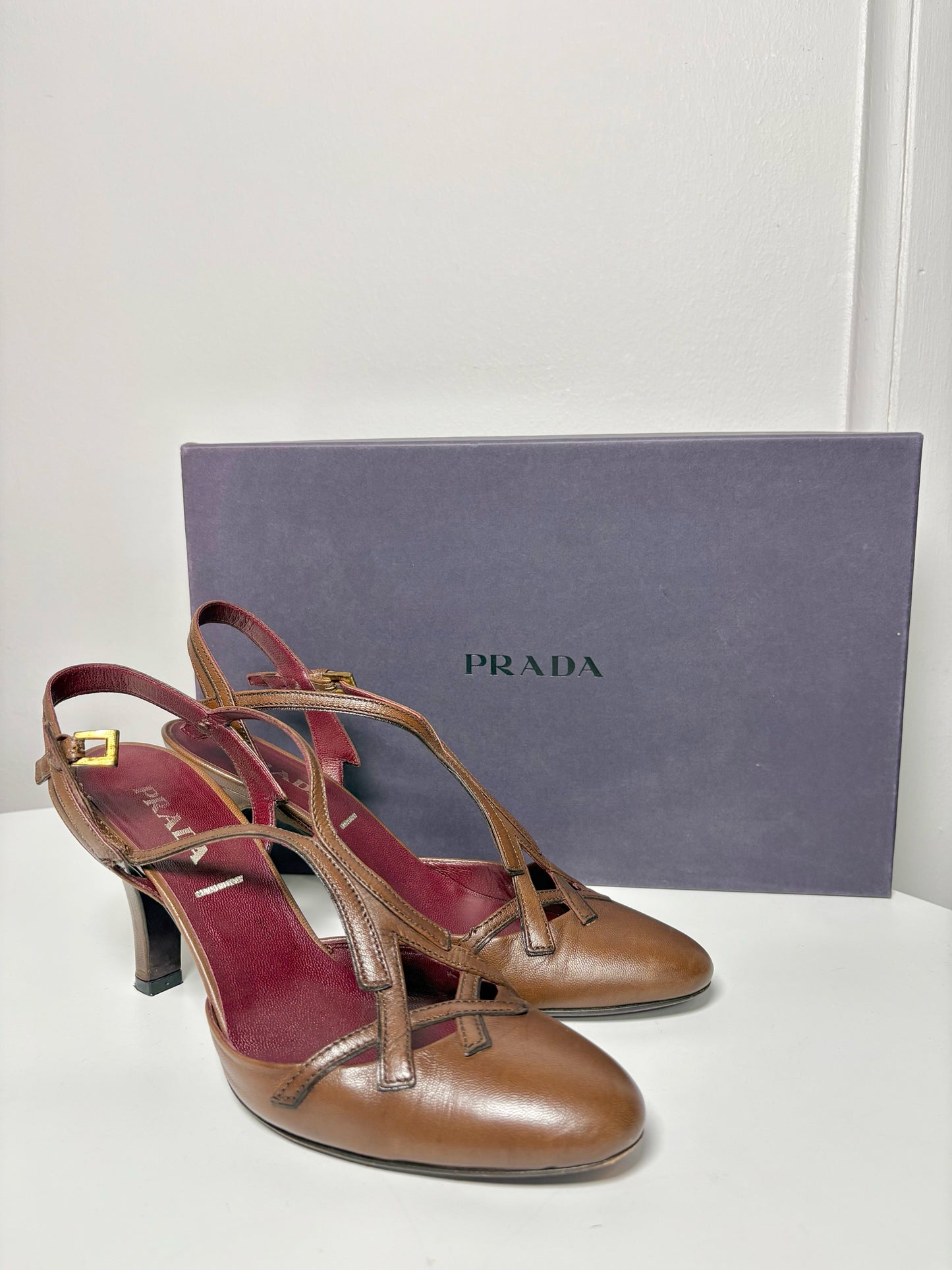 W Shoe Size 36.5 (6.5 US) Prada Brown Leather Vintage Pump