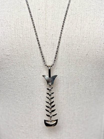 No Label Fish Skeleton Sterling Silver Diamond Cut Chain Necklace