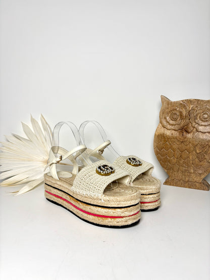 W Shoe Size 9 Gucci Beige Sandals
