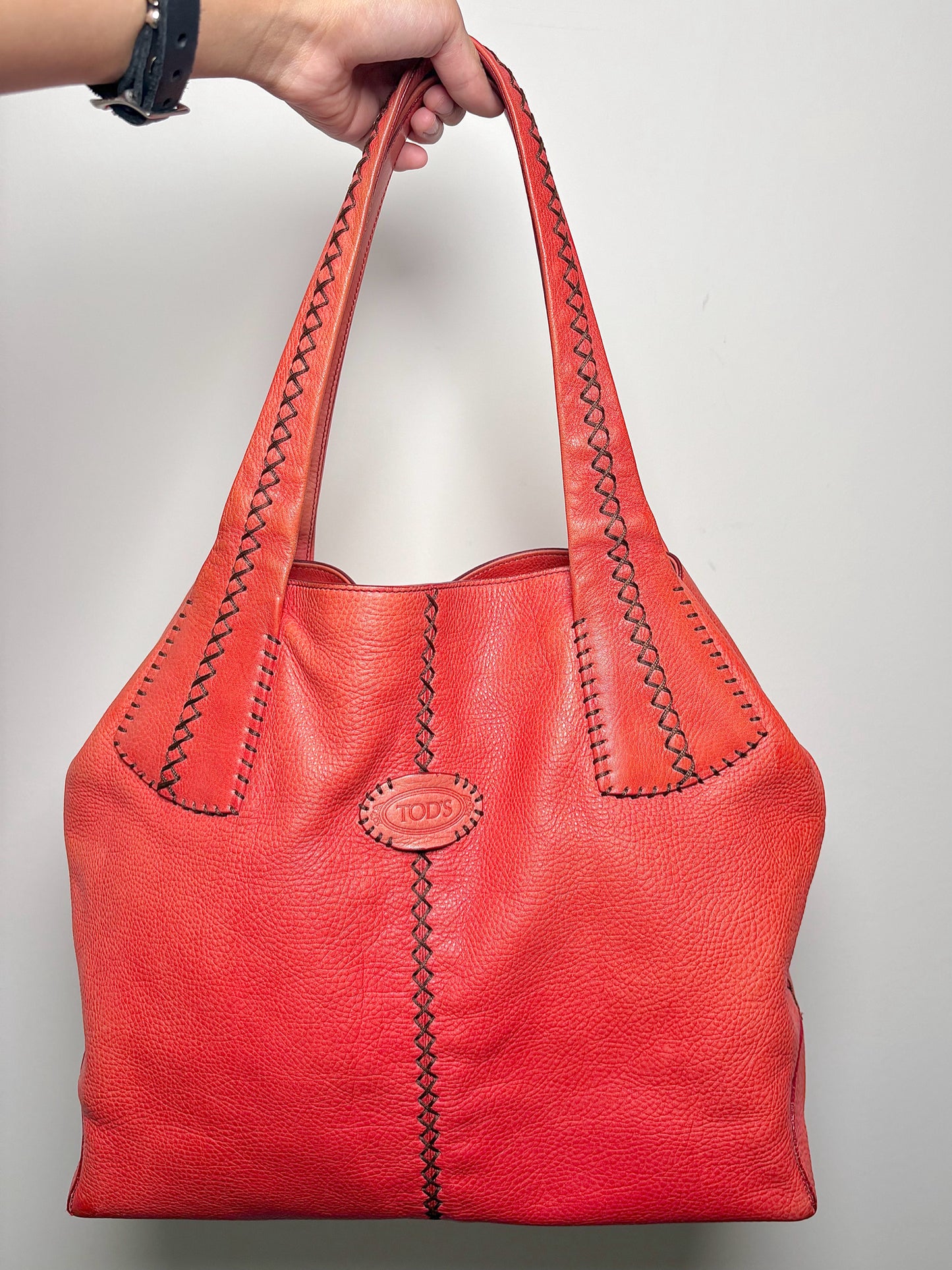 Tod's Solid Leather Salmon Cowhide Purse