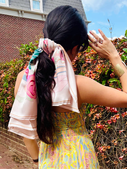 Lost Pattern Floral Print Silk Silk NWT 35 x 35 (90 x 90 cm) Scarf
