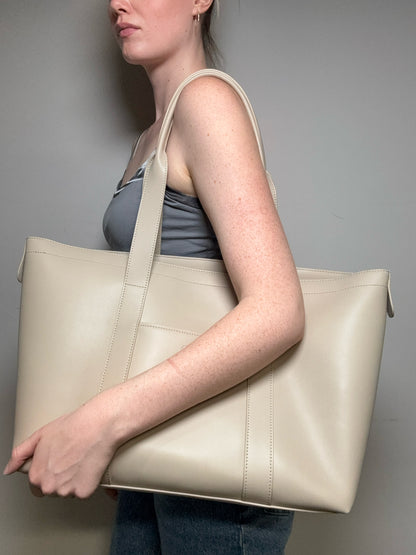 Women's Monos Metro Taupe Vegan Leather Pre-Owned Travel Tote Bag