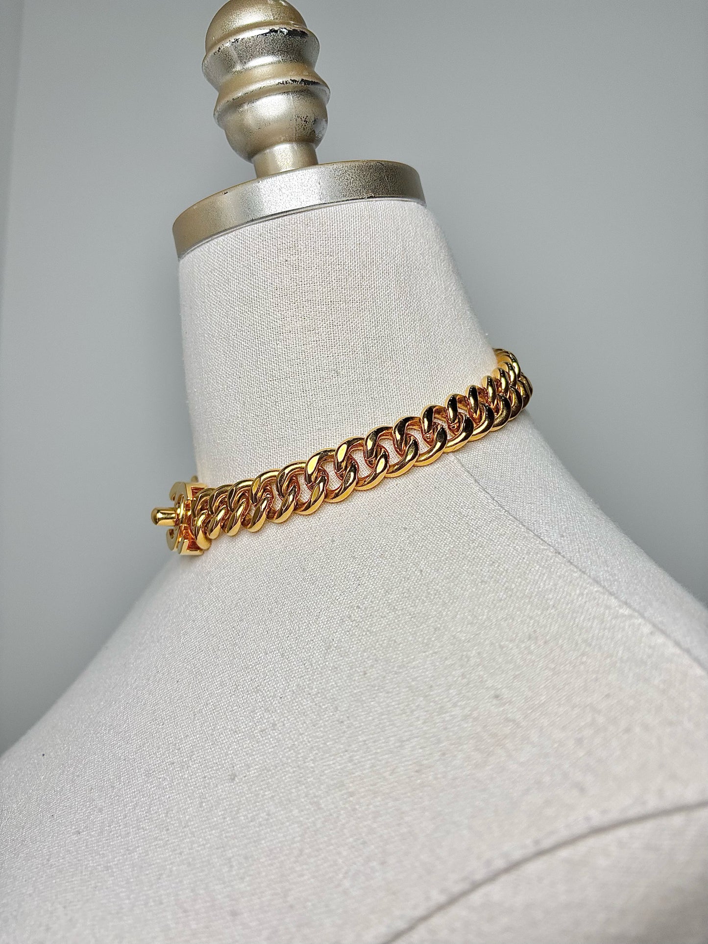 24K Gold Plated Vintage Chanel Chain Link Choker Necklace