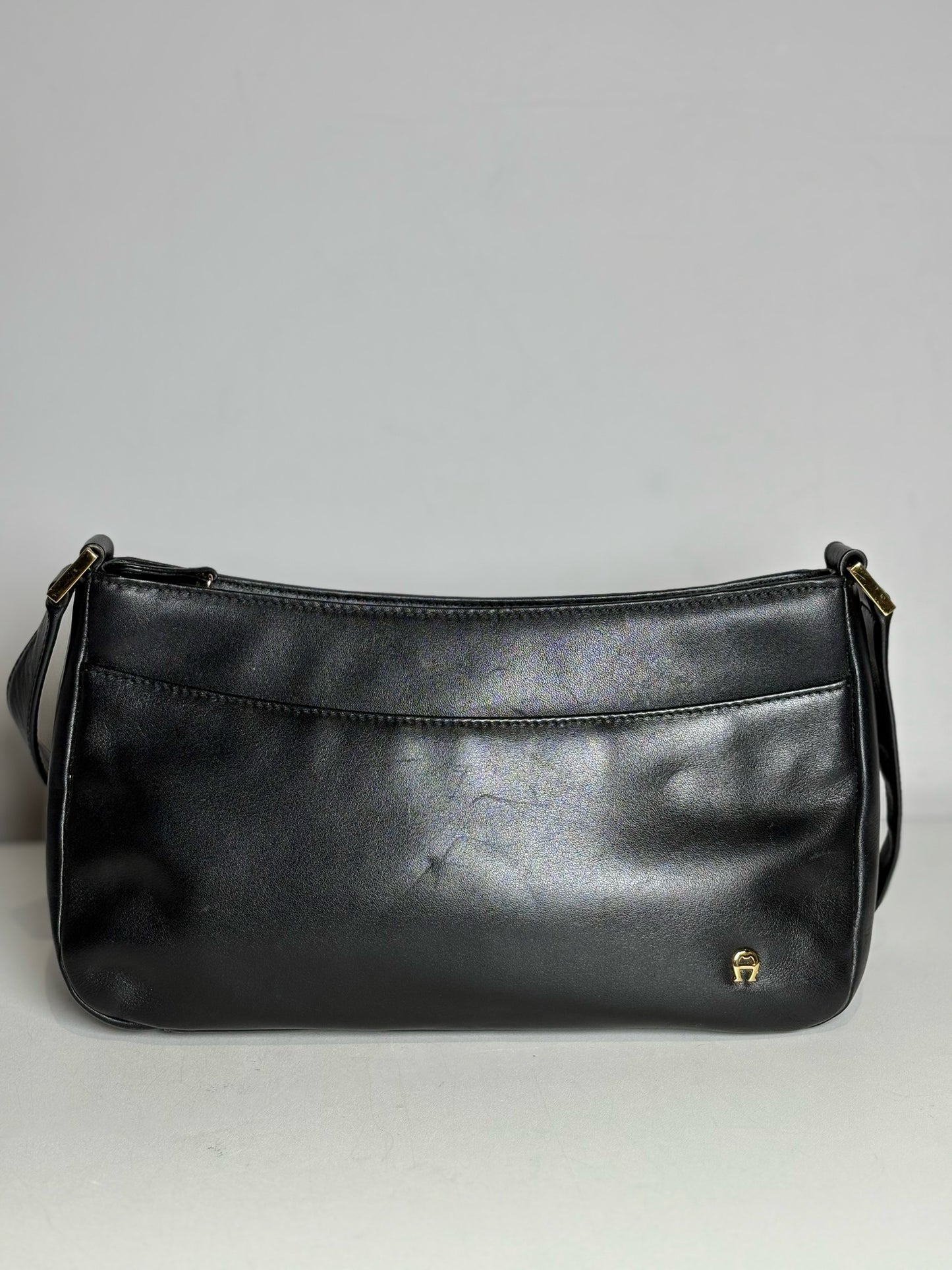 Women's Etienne Aigner Solid Vintage Leather Pre-owned Black Small Purse