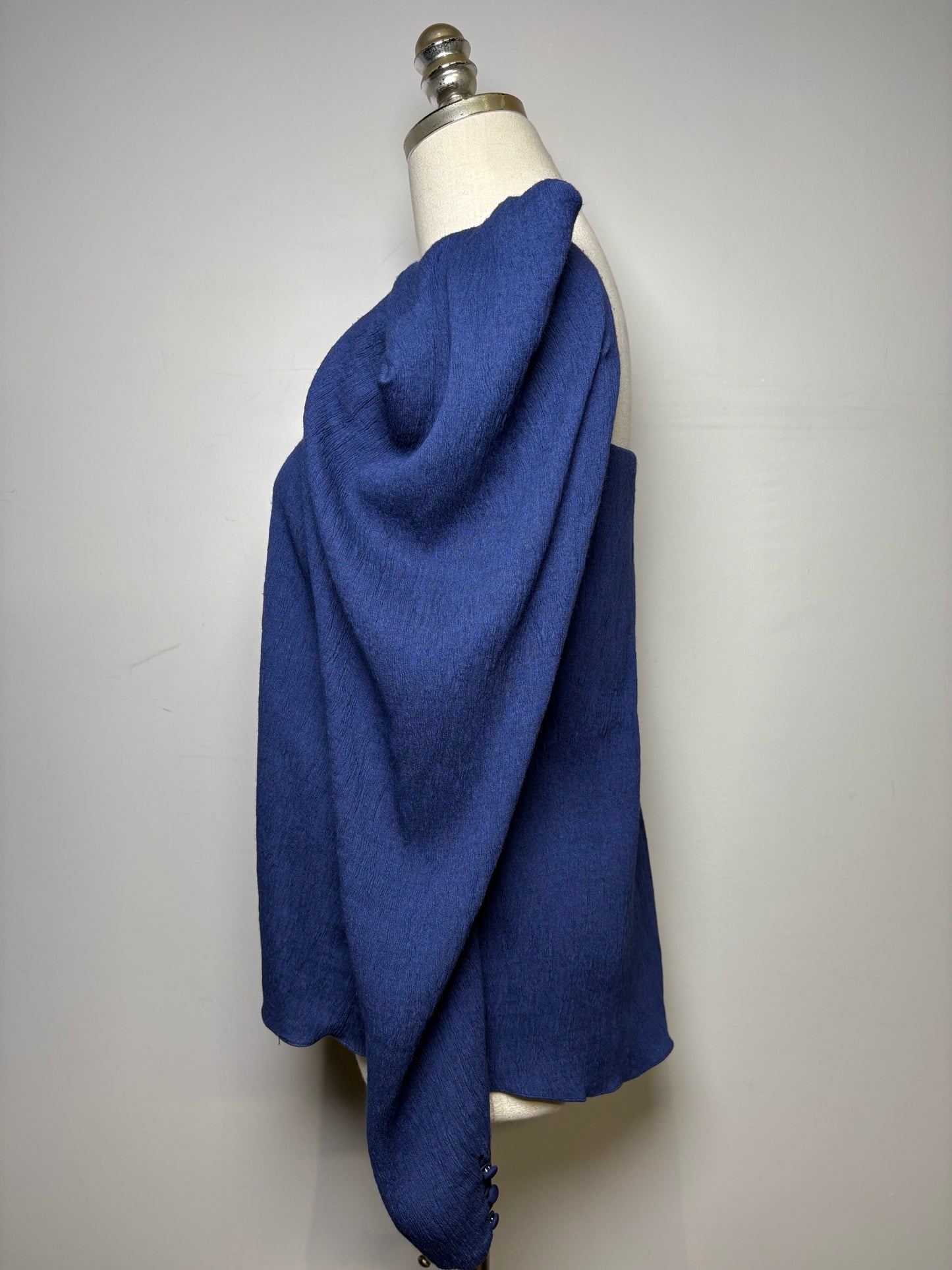 Women Size 6 Johanna Ortiz Navy Blue Textured Square Neckline Pre-owned Top