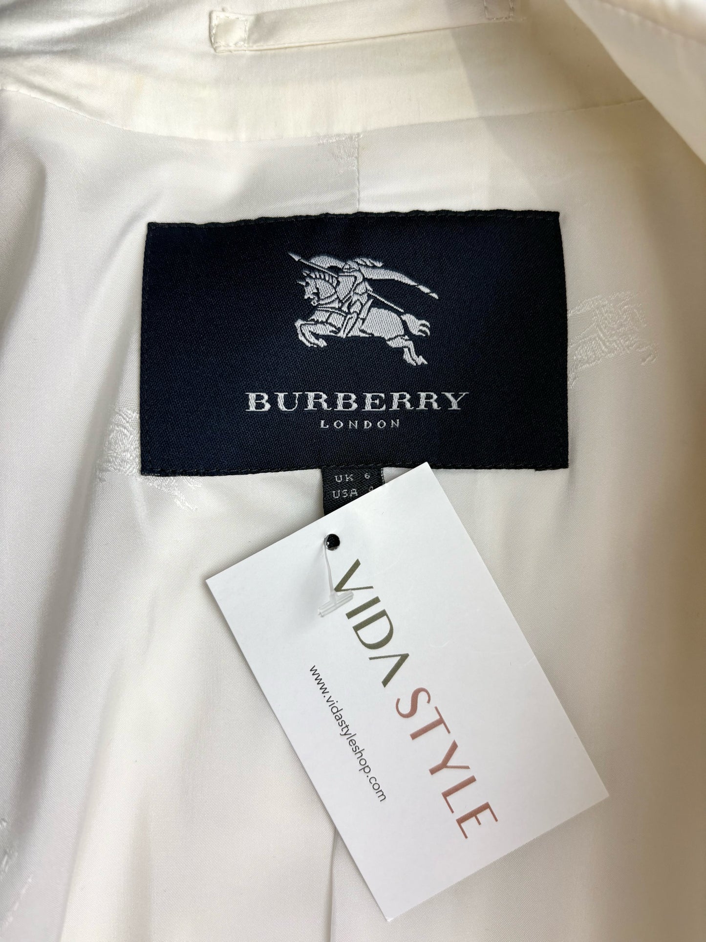 Women Size 4 Burberry White Cotton Blend Trench/Rain Coat