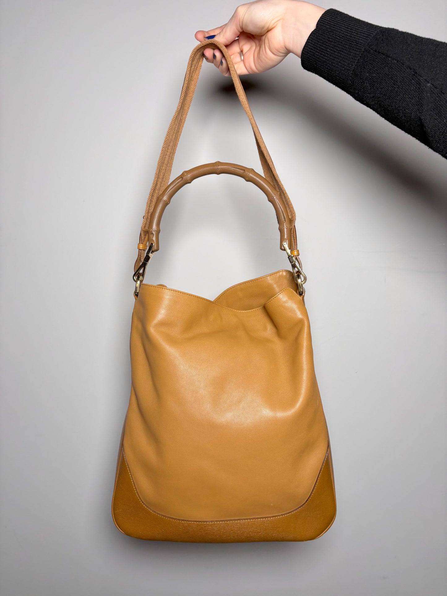 Gucci Leather Tan 2-Way Carry Bamboo Hobo Handbag