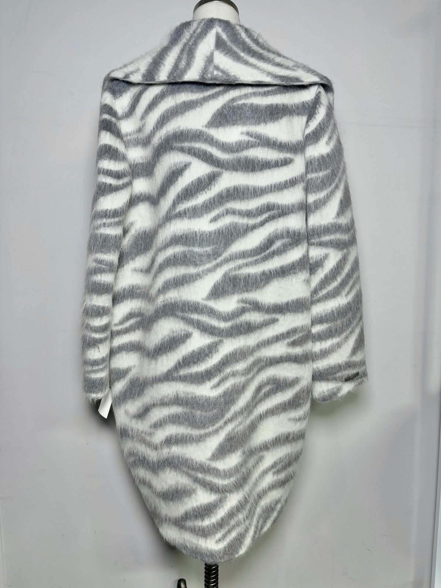 Women Size 10 Peserico White Zebra 50% Wool 49% Alpca 1% Nylon Coat