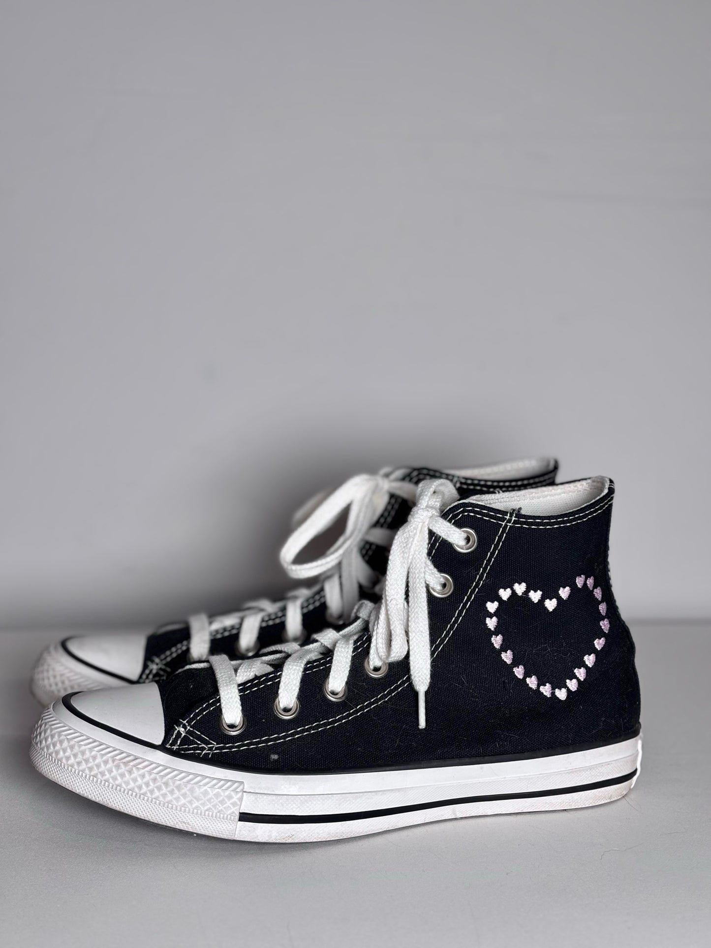 W Shoe Size 8 Converse Crafted With Love Black, Red Hearts Pre-owned Sneakers