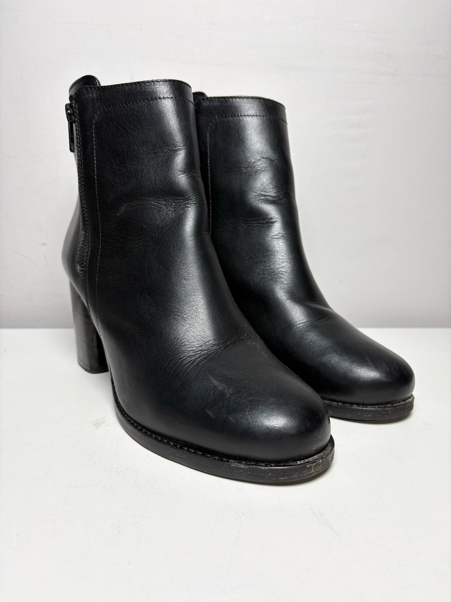 Women's Shoe Size 10 Frye Addie Double Zip Black Leather Pre-Owned Block Heel Ankle Boots