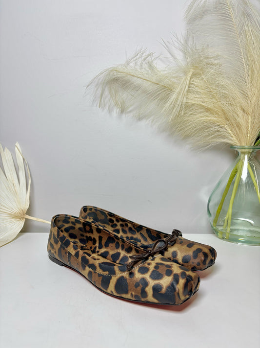 W Shoe Size 10 Christian Louboutin Brown, Black Leopard Print NWT Flats